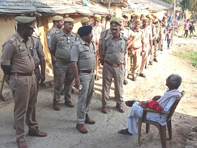 होली/शब-ए-बारात एवं शान्ति व्यवस्था के दृष्टिगत अपर पुलिस अधीक्षक,राजपत्रित अधिकारियों, थाना प्रभारियों द्वारा फ्लैग मार्च