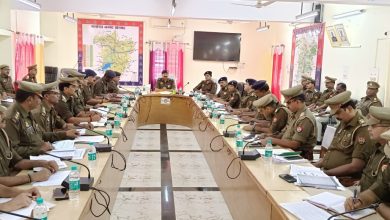 कानून व शांति व्यवस्था, अपराध नियंत्रण के दृष्टिगत डीआईजी द्वारा की गई समीक्षा बैठक