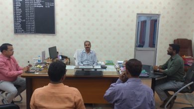 प्रेक्षक, 03-सारण स्नातक क्षेत्र द्वारा मतदान केन्द्रो का किया गया निरीक्षण