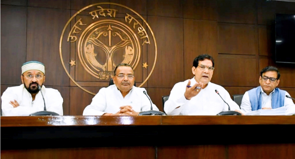 पिछड़ा वर्ग आयोग ने प्रदेश सरकार को सौंपी रिपोर्ट, निकाय चुनाव में पिछड़े वर्ग को मिलेगा पूर्ण आरक्षण- ए के शर्मा