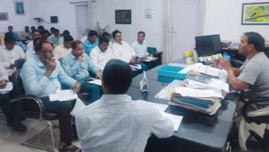 संचारी रोग नियंत्रण अभियान एवं दस्तक अभियान में शिथिलता बरतने वाले अधिकारियों के विरूद्ध की जायेगी कार्यवाही-जिलाधिकारी
