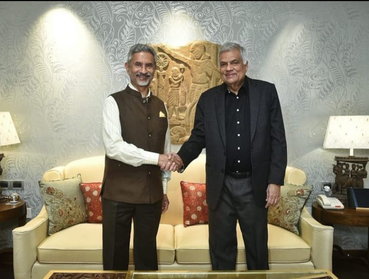 चुनौती के समय “भारत” ने दिया साथ, श्रीलंका के राष्ट्रपति ने अडाणी से की मुलाकात