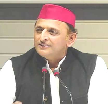समाजवादी पार्टी के राष्ट्रीय अध्यक्ष अखिलेश यादव ने देशवासियों को दी बधाई ।