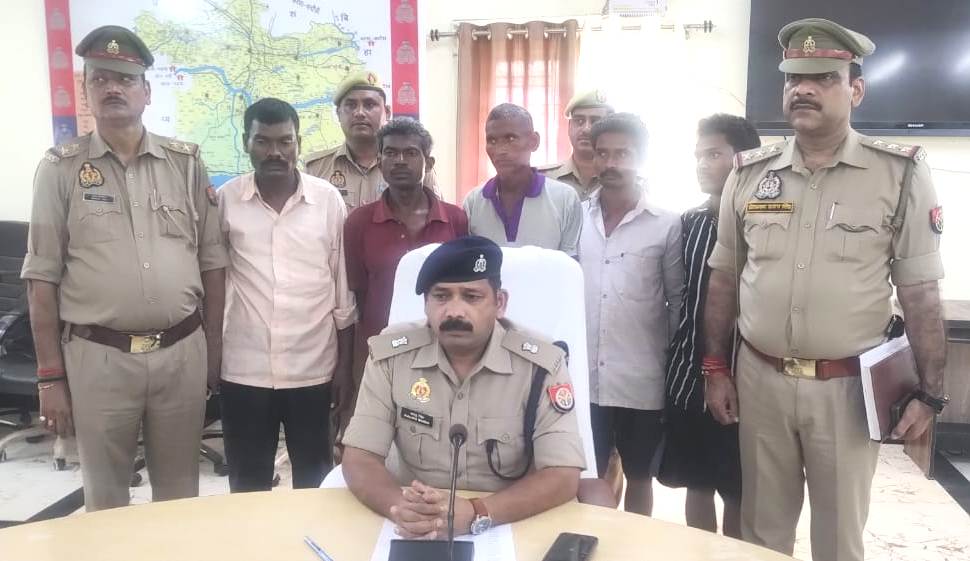 5 अन्तर्राज्यीय पशु तस्कर गिरफ्तार, 38 बैल बरामद
