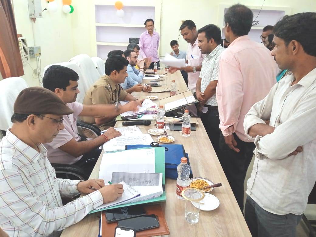 मण्डला आयुक्त की अध्यक्षता में सम्पूर्ण समाधान दिवस का आयोजन