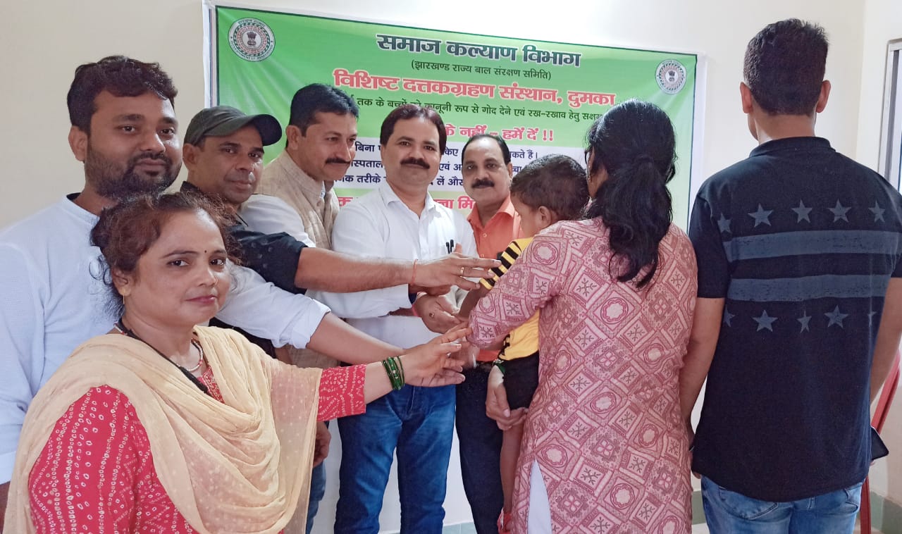 आठ सालों के इंतजार के बाद दंपत्ति की गोद भरी