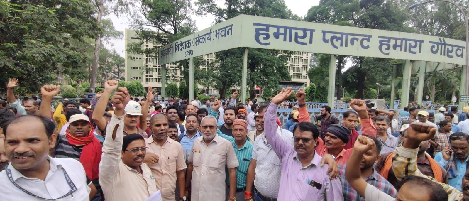 भ्रष्ट अधिकारियों एवं ठेकेदारों के गठजोड़ से ठेका मजदूरों के हक का सालाना 200 करोड़ रूपये की लूट की हो सीबीआई जांच  : राजेंद्र सिंह