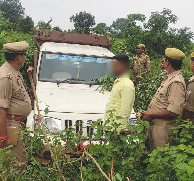 गोवध निवारण अधिनियम में प्रयुक्त पीकप वाहन को किया गया बरामद