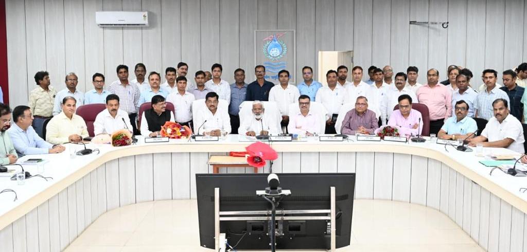 ट्यूबवेल बोरिंग का काम 30 सितम्बर तक पूरा नहीं तो कंपनियों पर बड़ी कार्रवाई: स्वतंत्र देव