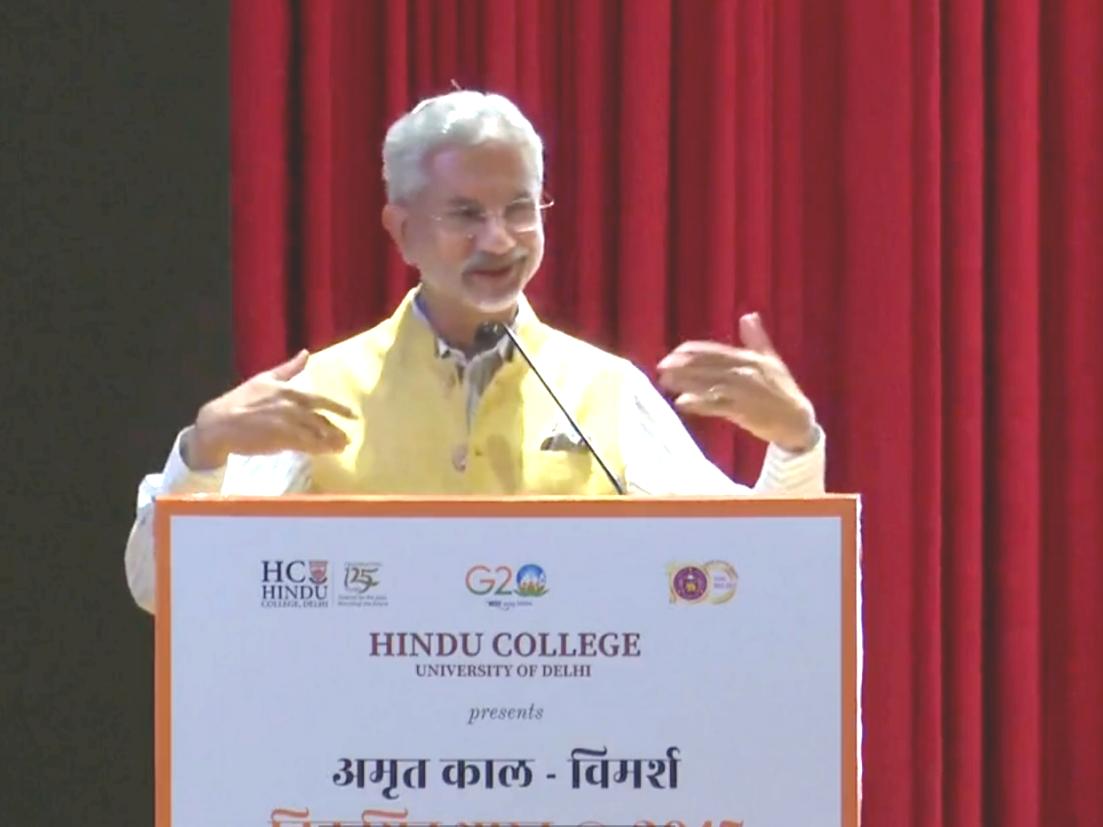 जी-20 समेत कई मुद्दों पर जयशंकर ने हिंदू कॉलेज स्टूडेंट्स से की बातचीत