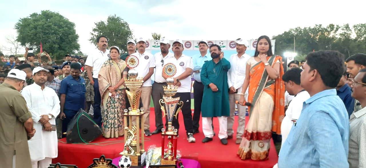 जिला फुटबॉल प्रतियोगिता 2023-24 का गोड्डा बनाम जमशेदपुर के टीम के बीच फाइनल मैच का आयोजन