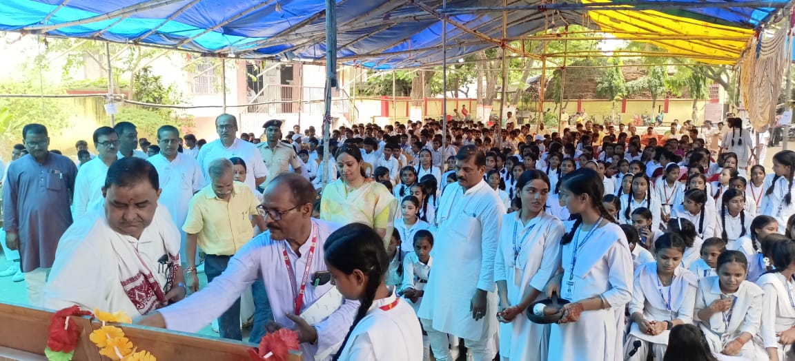 स्कूली स्तर से ही पढ़ाई में नैतिक शिक्षा के साथ देश की सभ्यता व संस्कृति की पढ़ाई अनिवार्य:गरिमा
