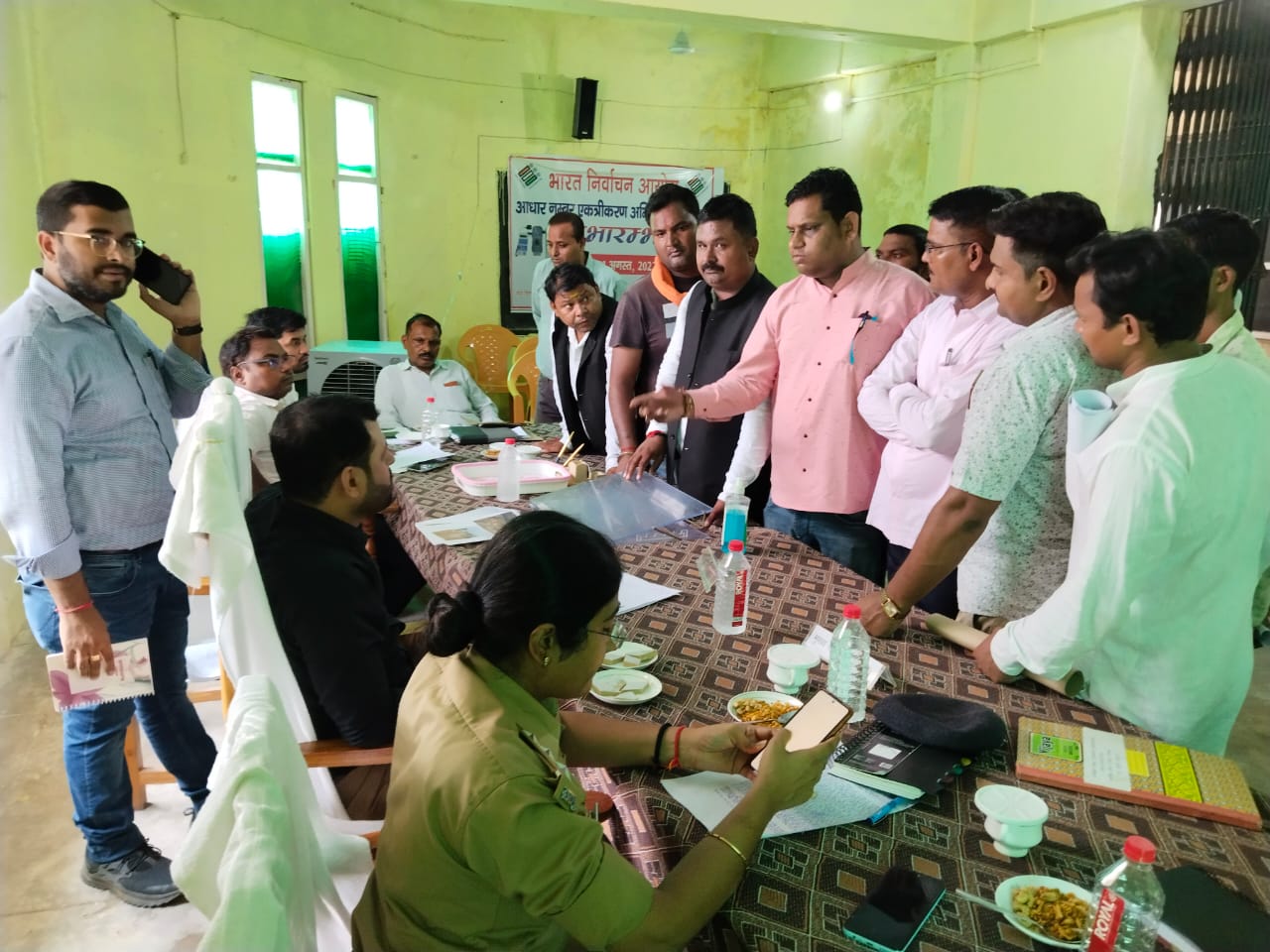 ग्राम पंचायत बिल्ली मारकुंडी, नाले को कब्जा मुक्त करने की ग्रामीणों ने उठाई मांग.!