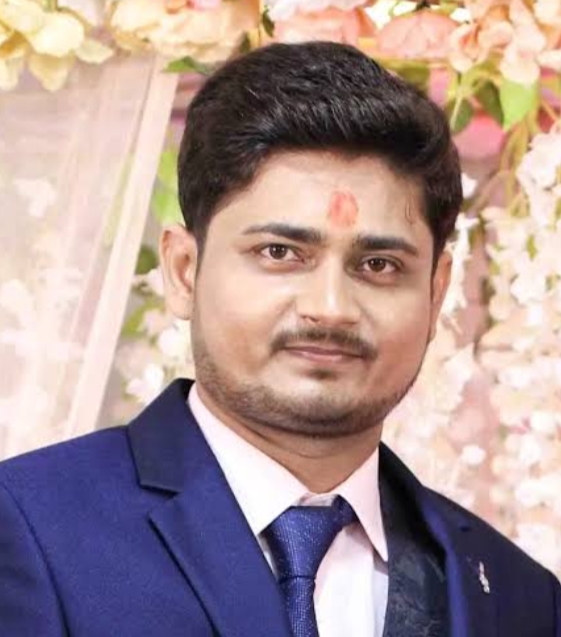 राष्ट्रपति के द्वारा सम्मानित किए गए भारतीय रेल अधिकारी जयंत राज सौरव