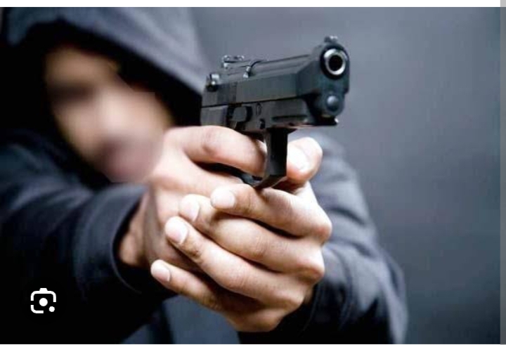 बिहार में अपराधी लगातार कहर बरपा रहे ,नगर परिषद अध्यक्ष के 2 भाइयों को मारी गोली, 1 की मौके पर मौत