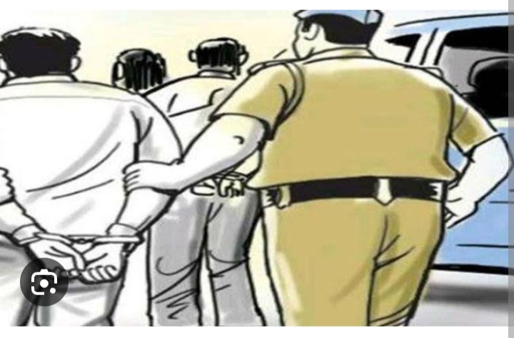 गोपालगंज पुलिस ने हथियार के बल पर बाइक की लूट करने वाले गिरोह के चार अपराधियों को रंगेहाथ गिरफ्तार किया