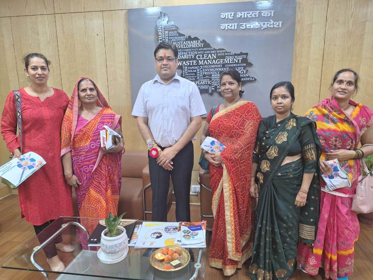 ‘बंधन स्वच्छता का’ संकल्प के साथ नगरीय निकाय निदेशालय में मना रक्षाबंधन का त्यौहार