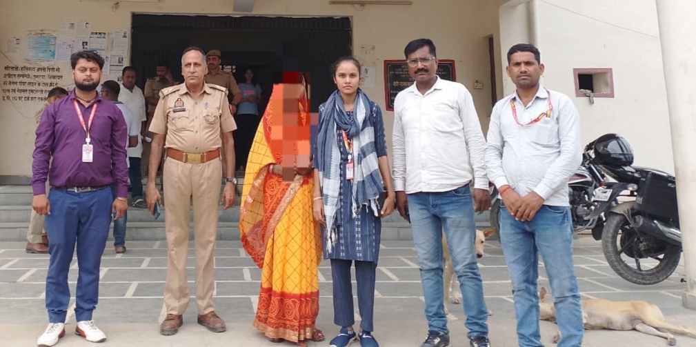 सोलह वर्ष की नाबालिग बालिका को घर से भगा कर की गयी शादी-सुधा गिरी