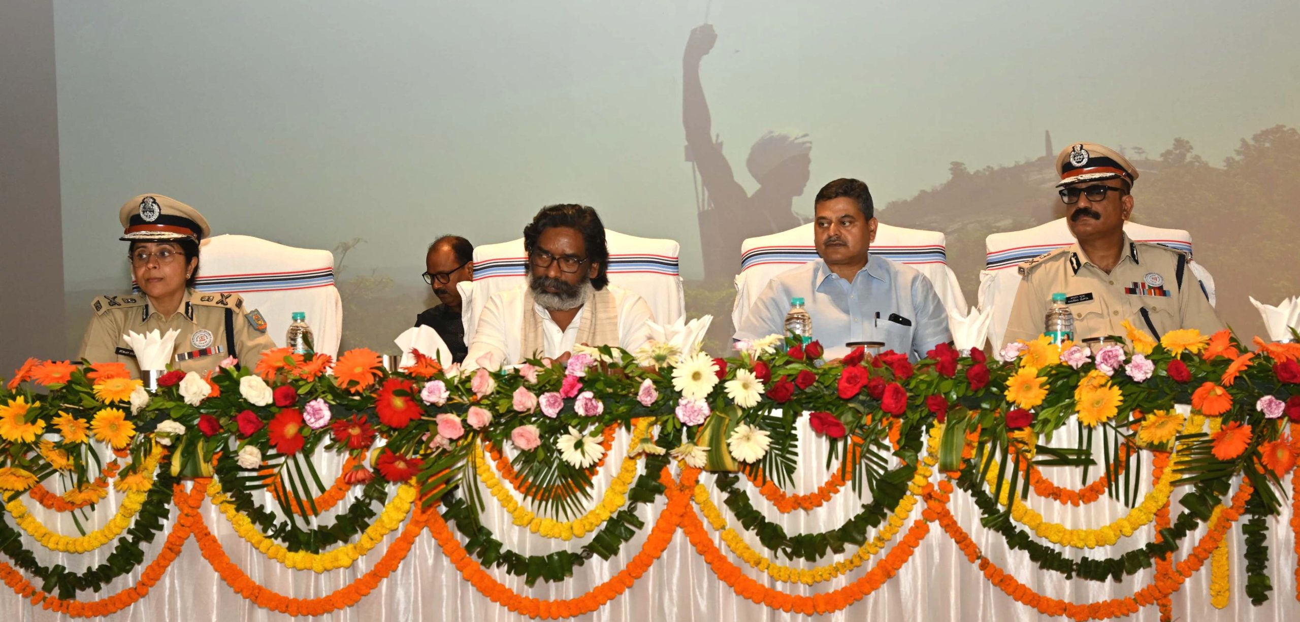 महिला पुलिस अधिकारी भी थाना इंचार्ज बनें, शीघ्र नियम बनाई जाएगी-हेमन्त सोरेन,मुख्यमंत्री