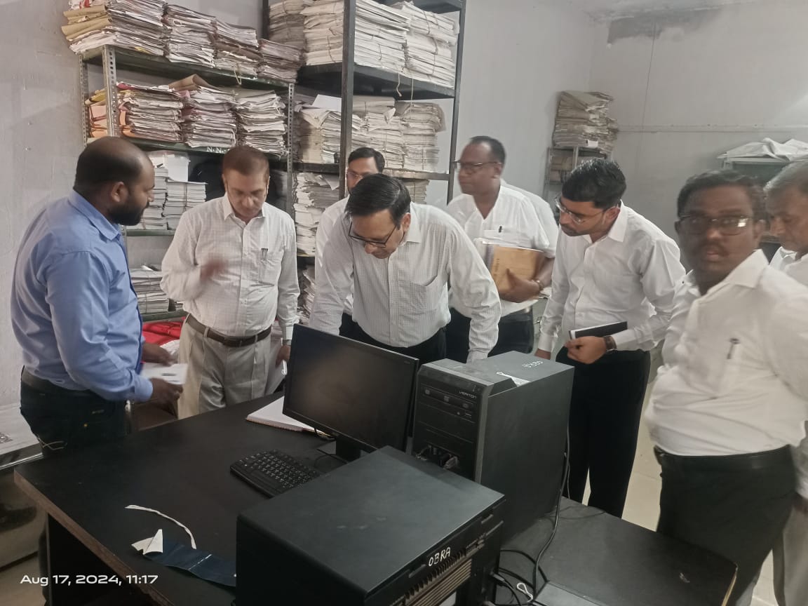 शिकायतकर्ताओं की शिकायतों का निस्तारण गुणवत्तापूर्ण व समयबद्ध तरीके से किया जाये सुनिश्चित-अध्यक्ष राजस्व परिषद