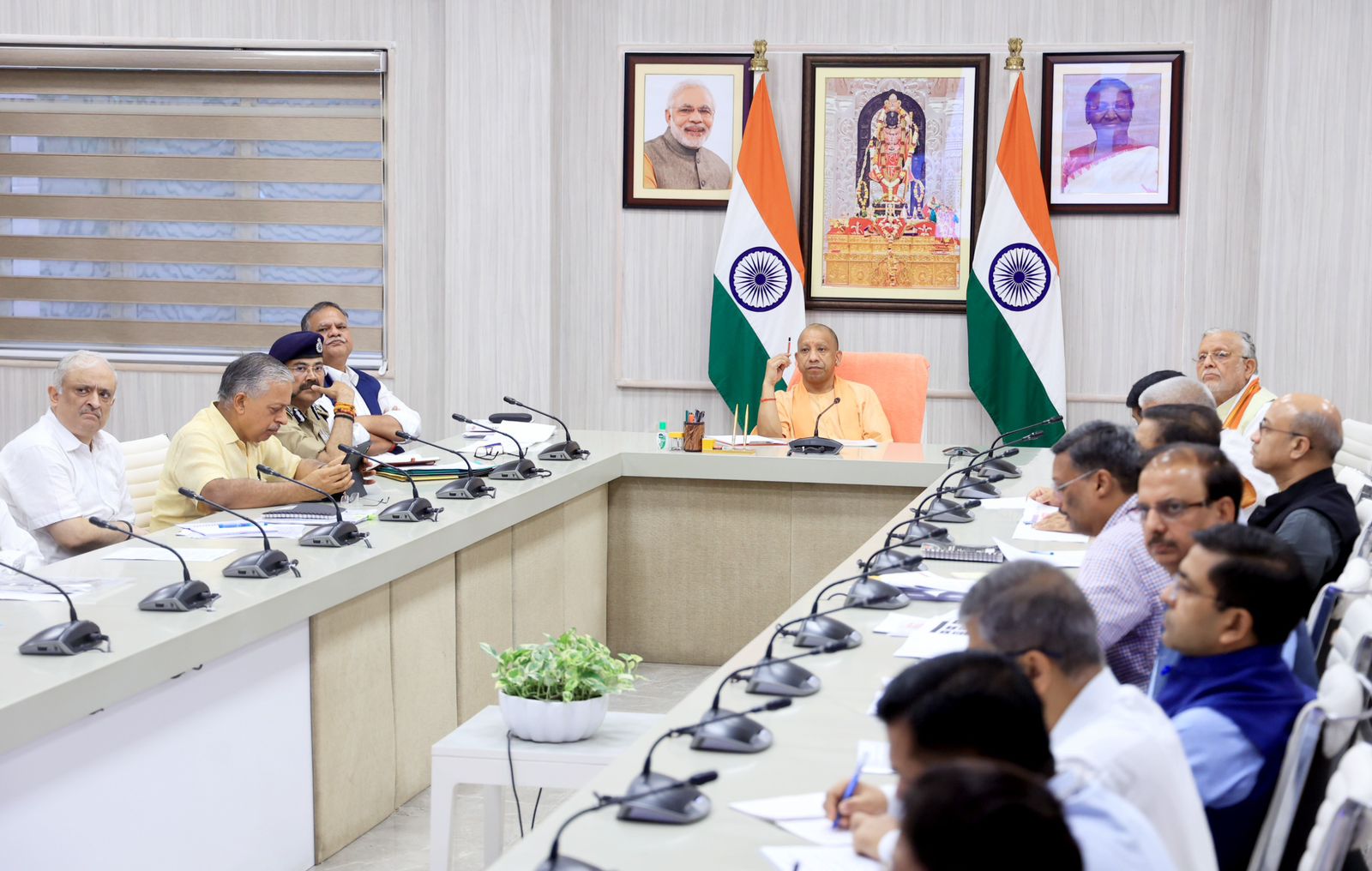 मुख्यमंत्री ने यूपी इण्टरनेशनल ट्रेड शो-2024 की तैयारियों की समीक्षा की