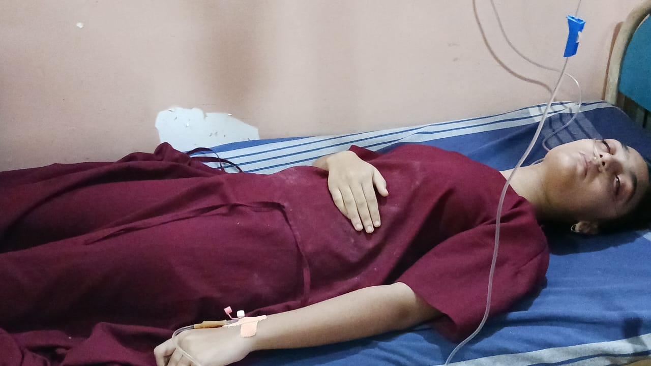 14 बर्षीय बच्ची का था अपेंडिक्स लेकिन टेस्ट में सेंटर ने रिपोर्ट दिया सब ठीक, परिजनों ने किया शिकायत तो उल्टे भडके सेंटर वाले