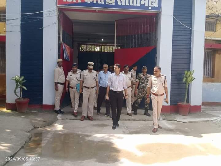 सीतामढ़ी जिलाधिकारी  रिची पांडेय एवं पुलिस अधीक्षक मनोज कुमार तिवारी द्वारा आज मंडल कारा सीतामढ़ी का निरीक्षण किया गया