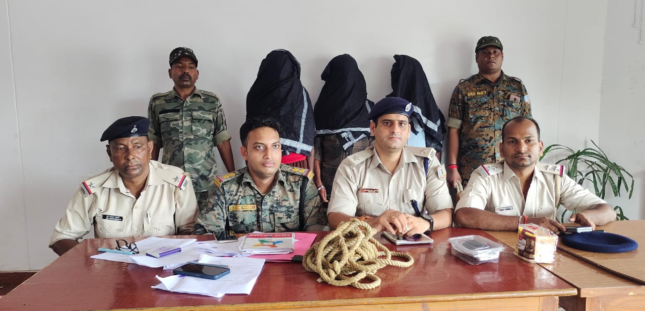 मवेशी चोरी कर बाजार में बेचने वाले तीन चोरो को पुलिस ने गिरफ्तार कर भेजा जेल