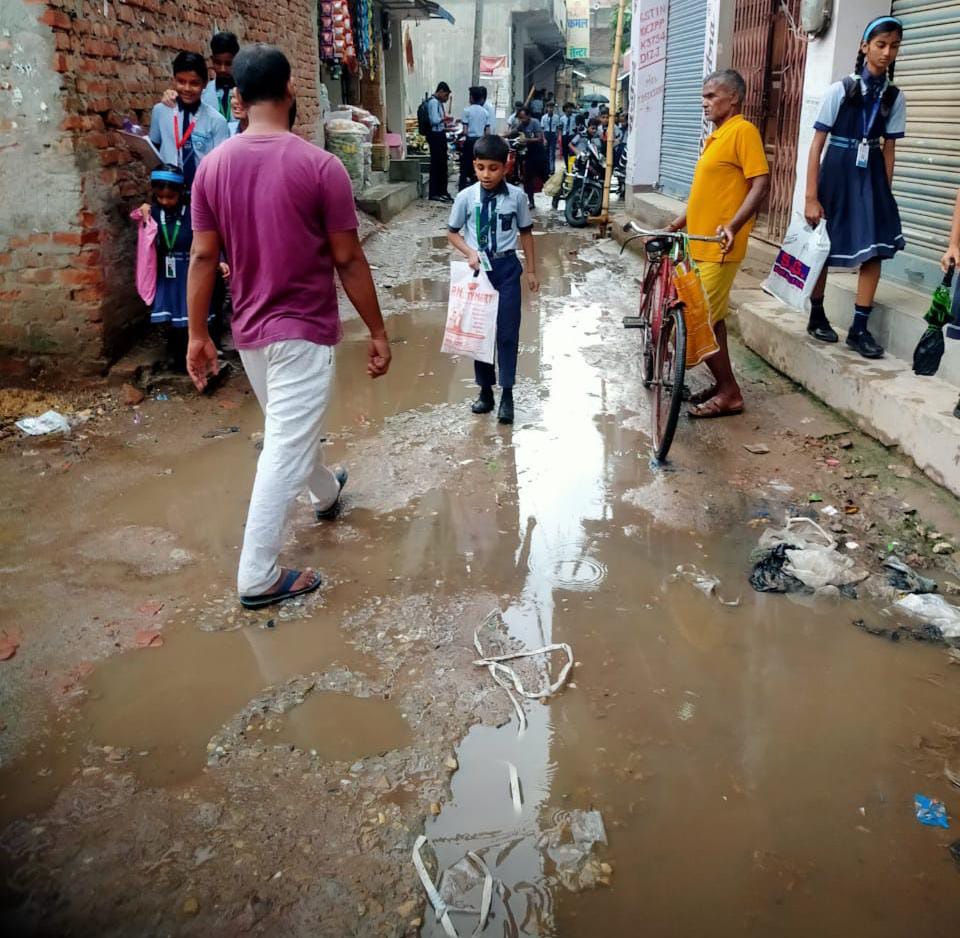बैरगनिया नगर परिषद की खुली पोल , बारिश के बाद सड़कों का हाल