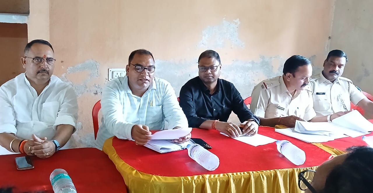 दुर्गा पूजा को लेकर गोमिया थाना में शांति समिति की बैठक संपन्न