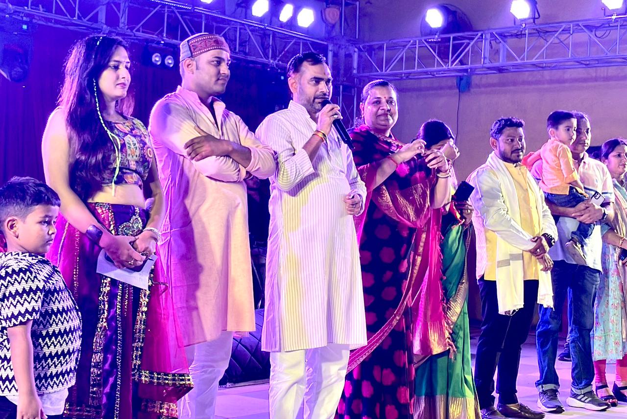 झूमर जैसे लोकनृत्य के आयोजन से बढ़ेगा झारखण्ड का सम्मान : कुमार अमित