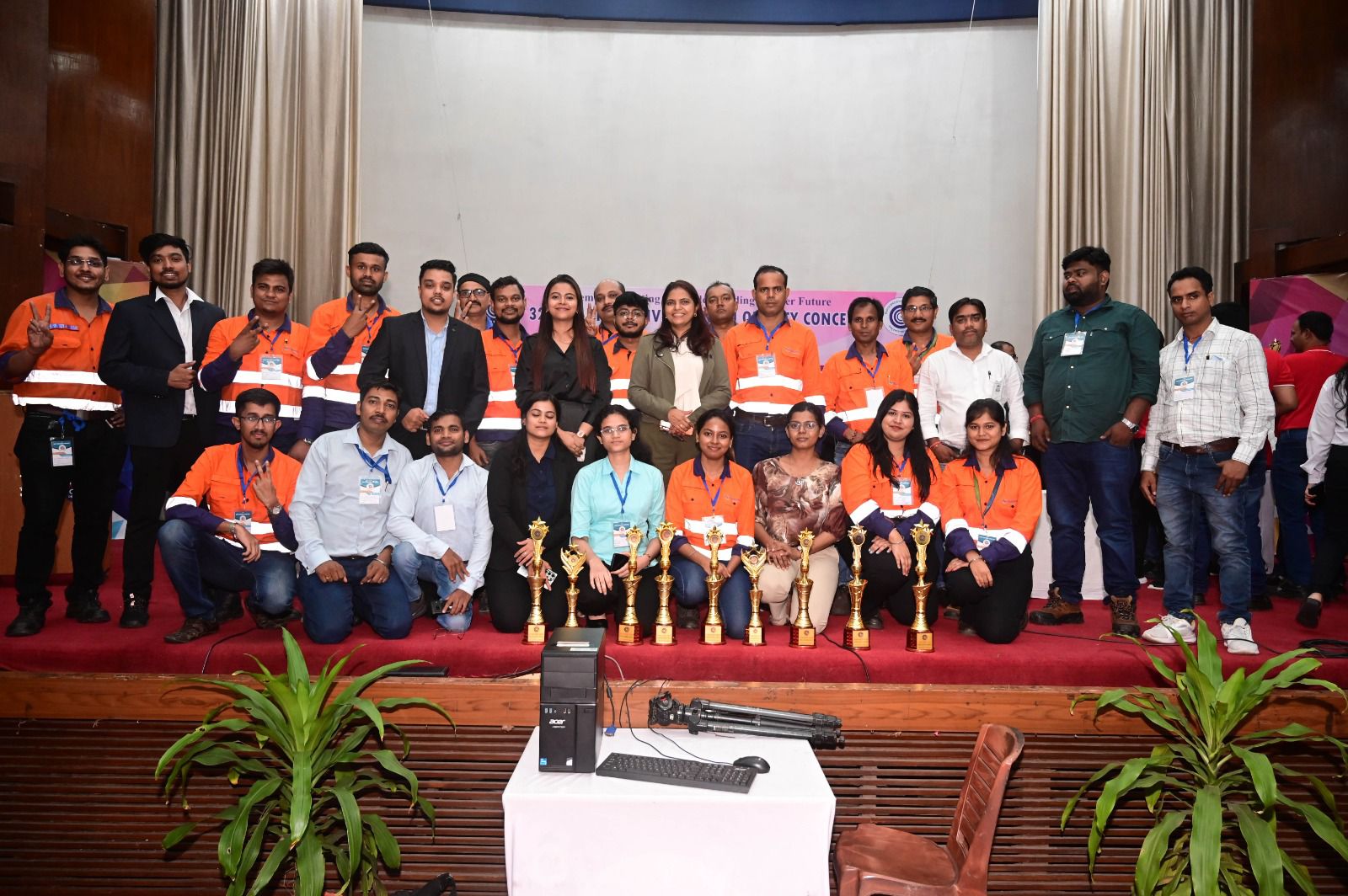 वेदांता ई एस एल स्टील लिमिटेड कन्वेंशन ऑन क्वालिटी कॉन्सेप्ट्स 2024 में 9 प्रविष्टियों के लिए 7 अति-उत्कृष्ट और 2 उत्कृष्ट पुरस्कार से सम्मानित