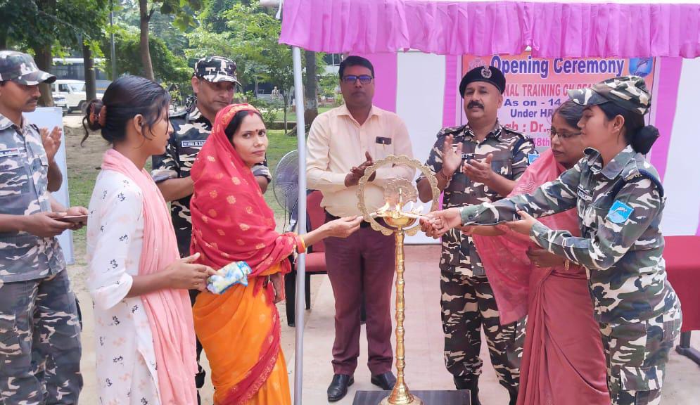 एसएसबी ने लड़कियों एवं महिलाओं के कौशल विकास हेतु ब्यूटी पार्लर प्रशिक्षण का किया शुभारंभ