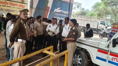 यातायात जागरुकता माह-यातायात नियमों के बारे में जानकारी देकर किया गया जागरुक