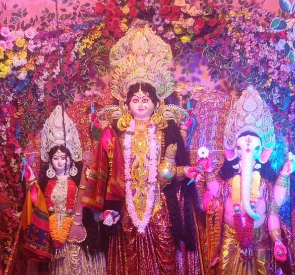 42 वर्षो से मलंगिया गांव मे धूम धाम से मनाया जाता है लक्ष्मी पूजन