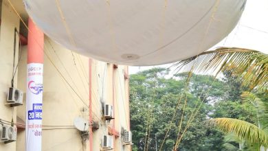 डीईओ सह डीसी ने आसमान में लहराया हॉट एयर गुब्बारा, मतदान करने की अपील 