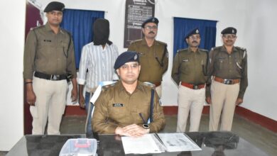 बेतिया जिला के टॉप-10 सक्रिय अपराधकर्मी मुन्ना कुमार वाहन जॉच के क्रम में पिस्टल एवं कारतूस के साथ गिरफ्तार