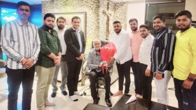 देवदूत वानर सेना पहुंची विनोद कांबली के घर