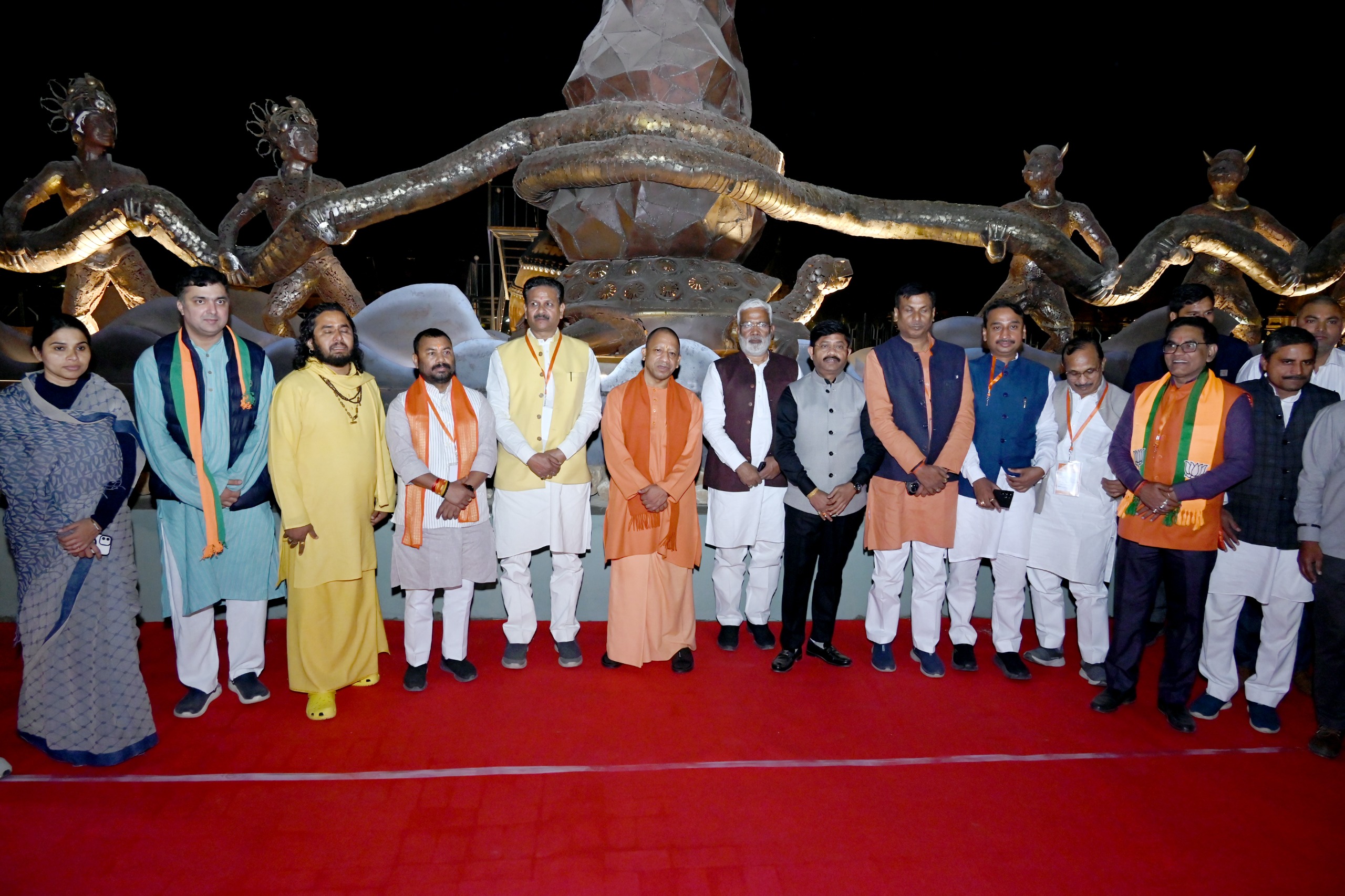 भारतीय मंदिरों और पुराणों की महिमा तथा कारीगरी को दर्शा रहा शिवालय पार्क