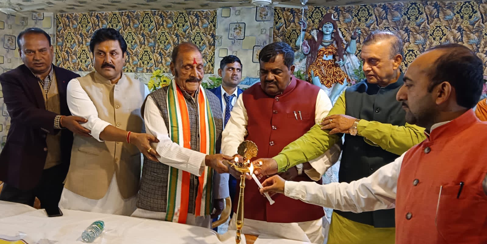 अटल शताब्दी जयन्ती, तुलसी दिवस, पंडित मदन मोहन मालवीय की जयन्ती पर कार्यक्रम का आयोजन किया गया l अटल शताब्दी जयन्ती, तुलसी दिवस, पंडित मदन मोहन मालवीय की जयन्ती पर कार्यक्रम का आयोजन किया गया l
