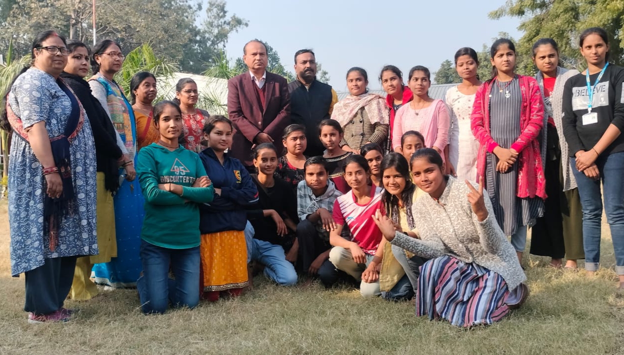 डॉ एस. के, एस महिला कॉलेज में बार्षिक खेलकूद का किया गया आयोजन l