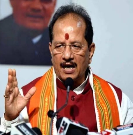 पथों का ससमय गुणवत्तापूर्ण निर्माण हमारी प्राथमिकता* : विजय सिन्हा पथों का ससमय गुणवत्तापूर्ण निर्माण हमारी प्राथमिकता* : विजय सिन्हा