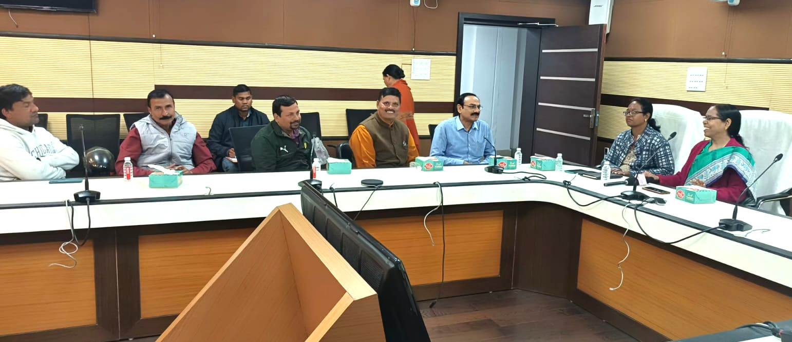 गणतंत्र दिवस को लेकर विभिन्न संस्थानों के मीडिया प्रतिनिधियों के साथ बैठक, अनुशासनात्मक तरीके से कवरेज करने की अपील
