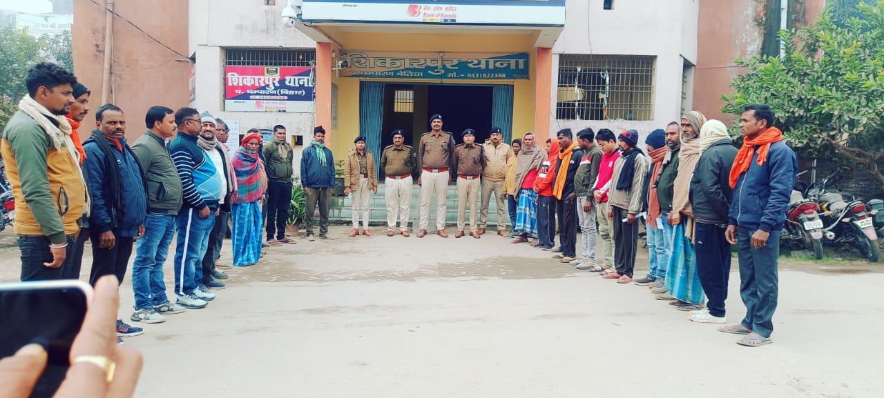 गुंडा पंजी में अंकित ब्यक्तियों का हुआ परेड