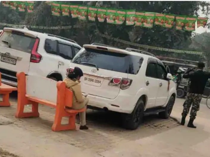 ड्यूटी के दौरान फोन चलाने पर पीएसआई के खिलाफ कार्रवाई