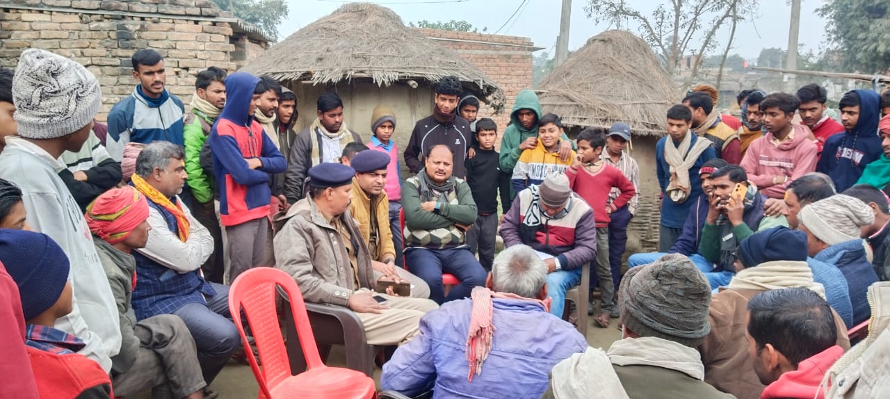 जगदीशपुर थाना क्षेत्र अंतर्गत दो पक्षों का विवाद शांति पूर्ण माहौल में समाप्त, पुलिस कर रही है निगरानी