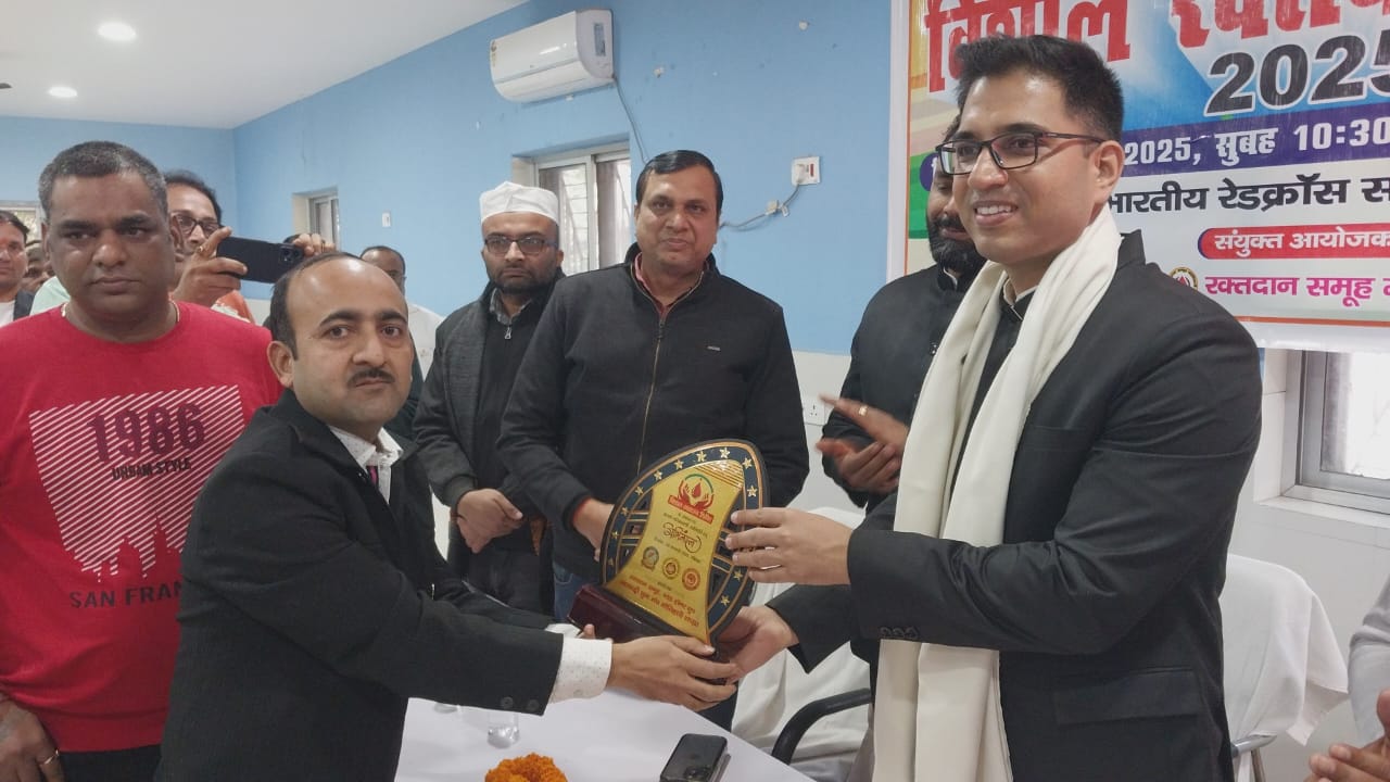 मारवाड़ी युवा मंच एवं ब्लड डोनर ग्रुप ने संयुक्त रूप से विशाल रक्तदान शिविर का किया आयोजन