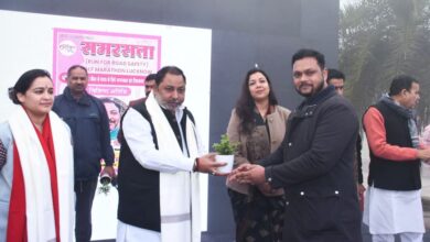 महिलाओं में सर्वाइकल कैंसर के प्रति जागरूकता फैलाने में एक महत्वपूर्ण भूमिका निभायेगा-दयाशंकर सिंह