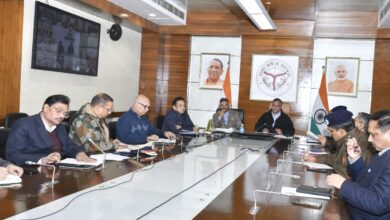 मुख्य सचिव की अध्यक्षता में कानून-व्यवस्था के सम्बन्ध में समस्त मण्डलायुक्तों, जिलाधिकारियों एवं वरिष्ठ पुलिस अधिकारियों के साथ बैठक