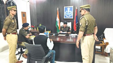 पुलिस अधीक्षक द्वारा प्रतिदिन की भांति जनता दर्शन में आए फरियादियों की सुनी गई समस्याएं
